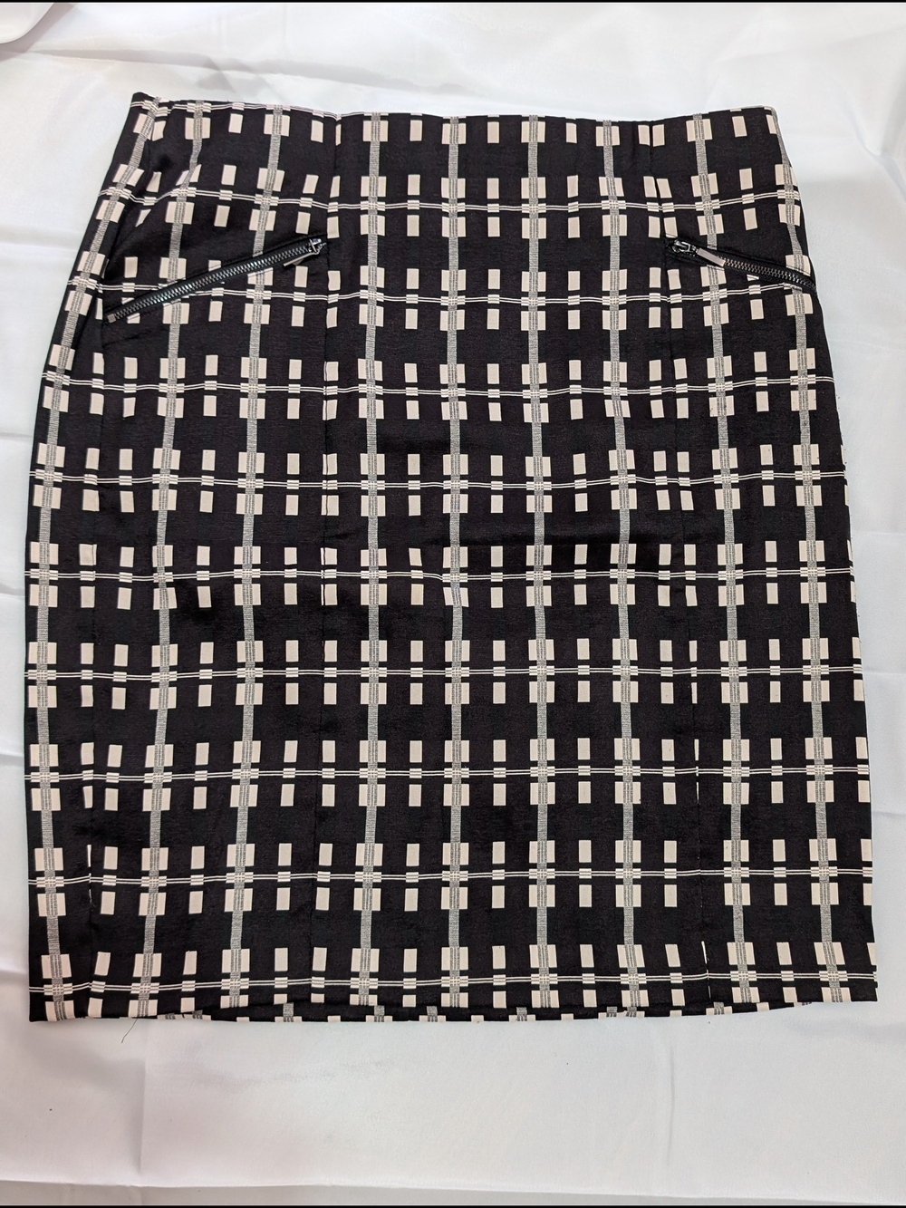 Alfani Black and White Plaid Pencil Skirt with Zip Pockets